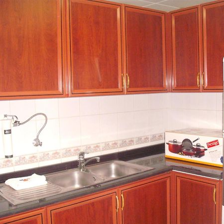 Abu Dhabi Plaza Hotel Apartments Bagian luar foto