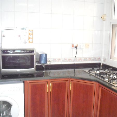 Abu Dhabi Plaza Hotel Apartments Bagian luar foto