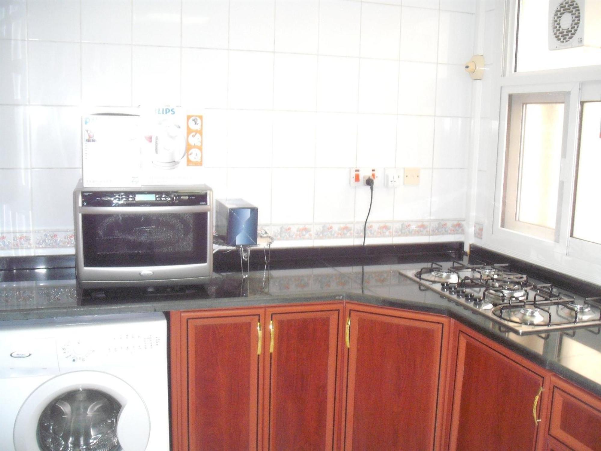 Abu Dhabi Plaza Hotel Apartments Bagian luar foto