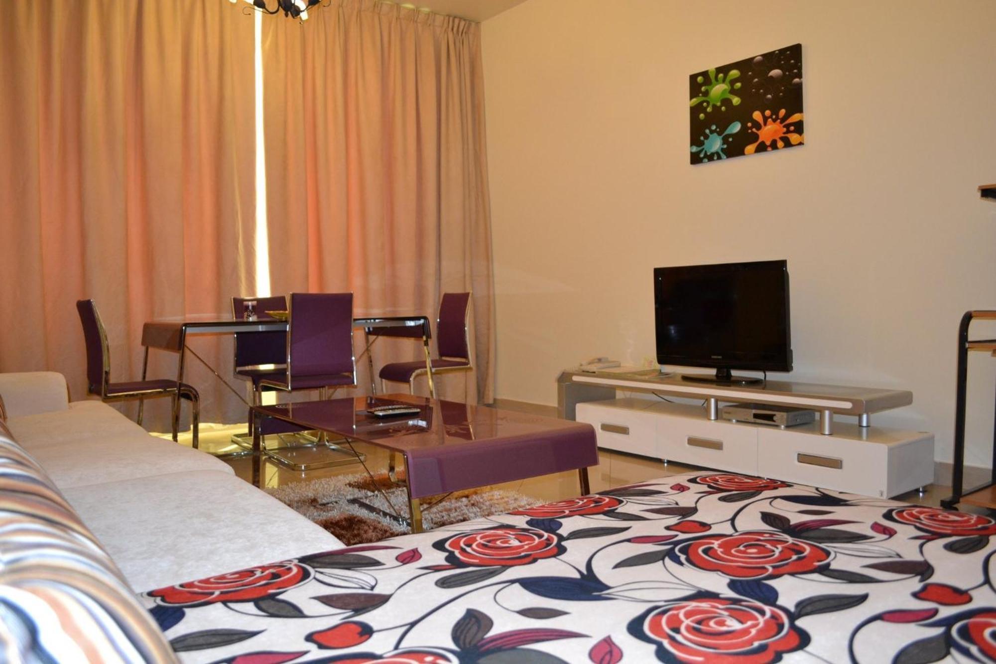 Abu Dhabi Plaza Hotel Apartments Bagian luar foto
