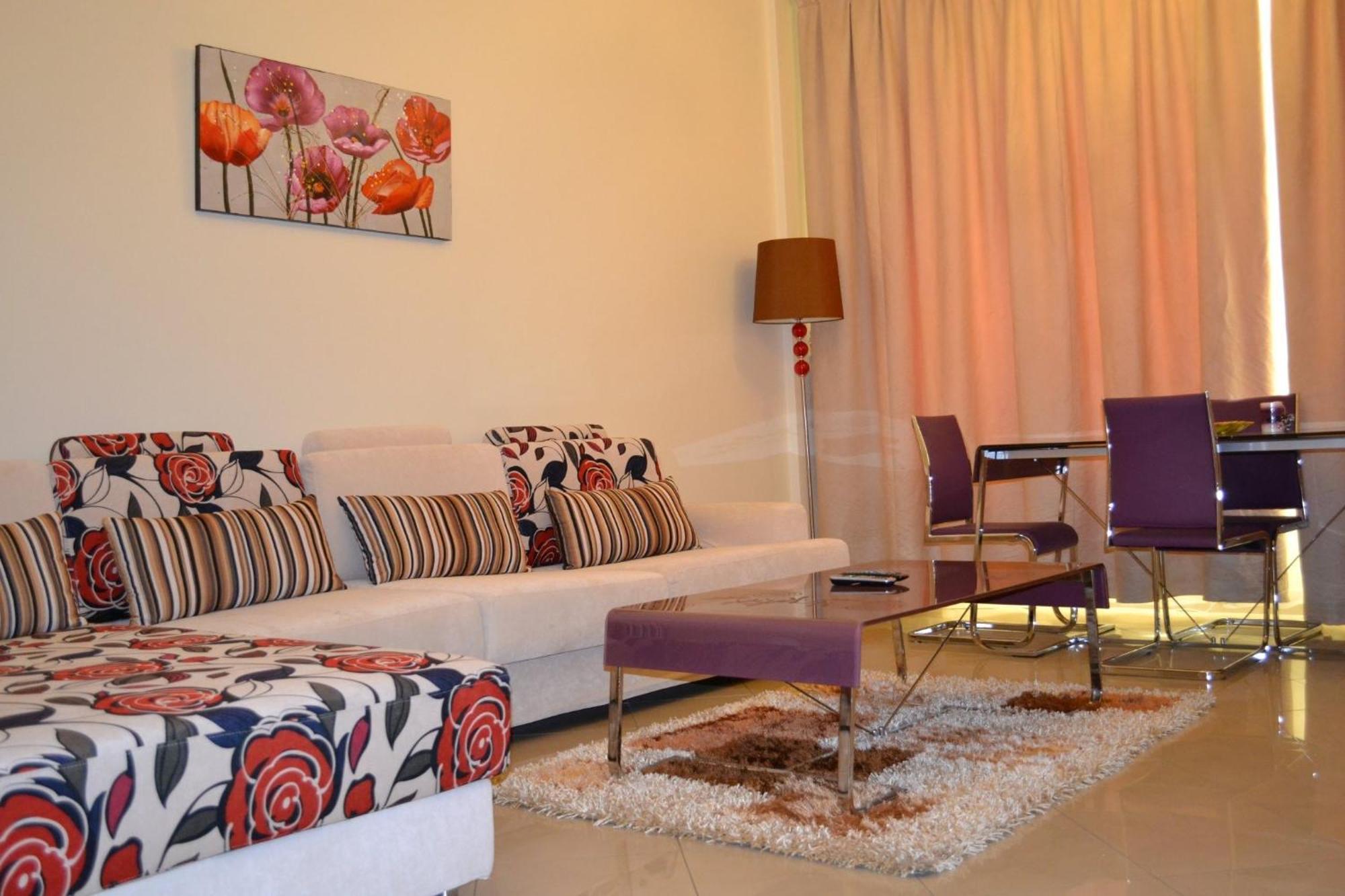 Abu Dhabi Plaza Hotel Apartments Bagian luar foto