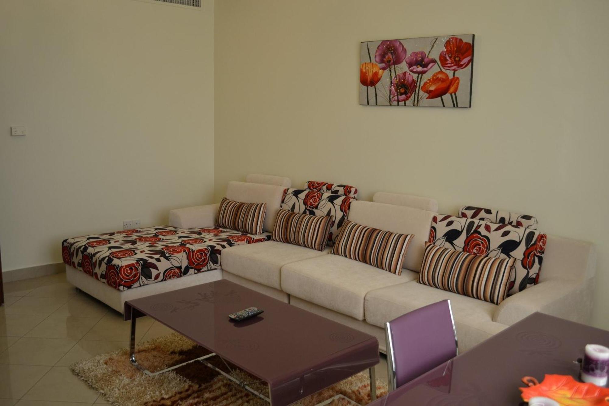 Abu Dhabi Plaza Hotel Apartments Bagian luar foto