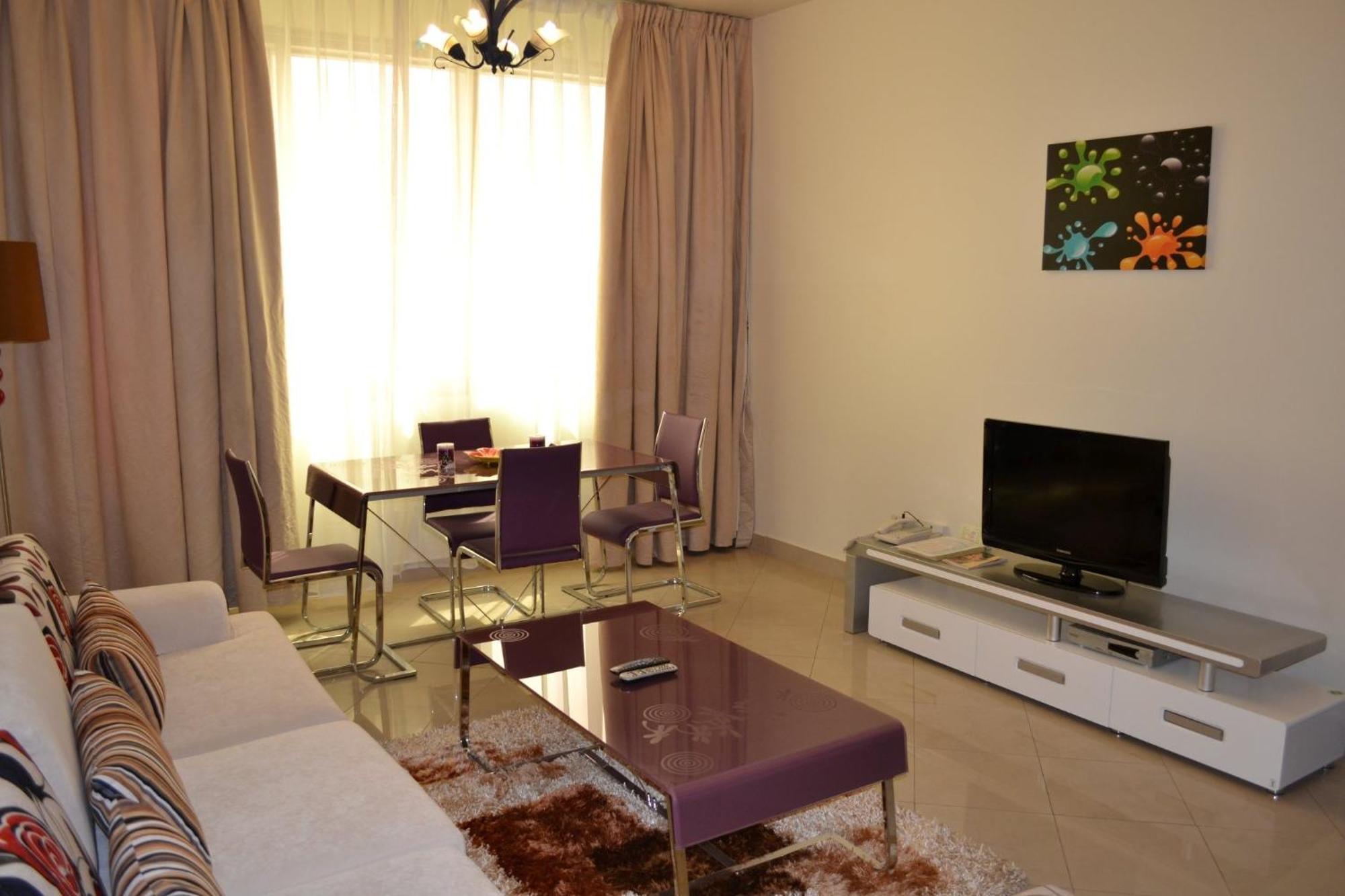 Abu Dhabi Plaza Hotel Apartments Bagian luar foto