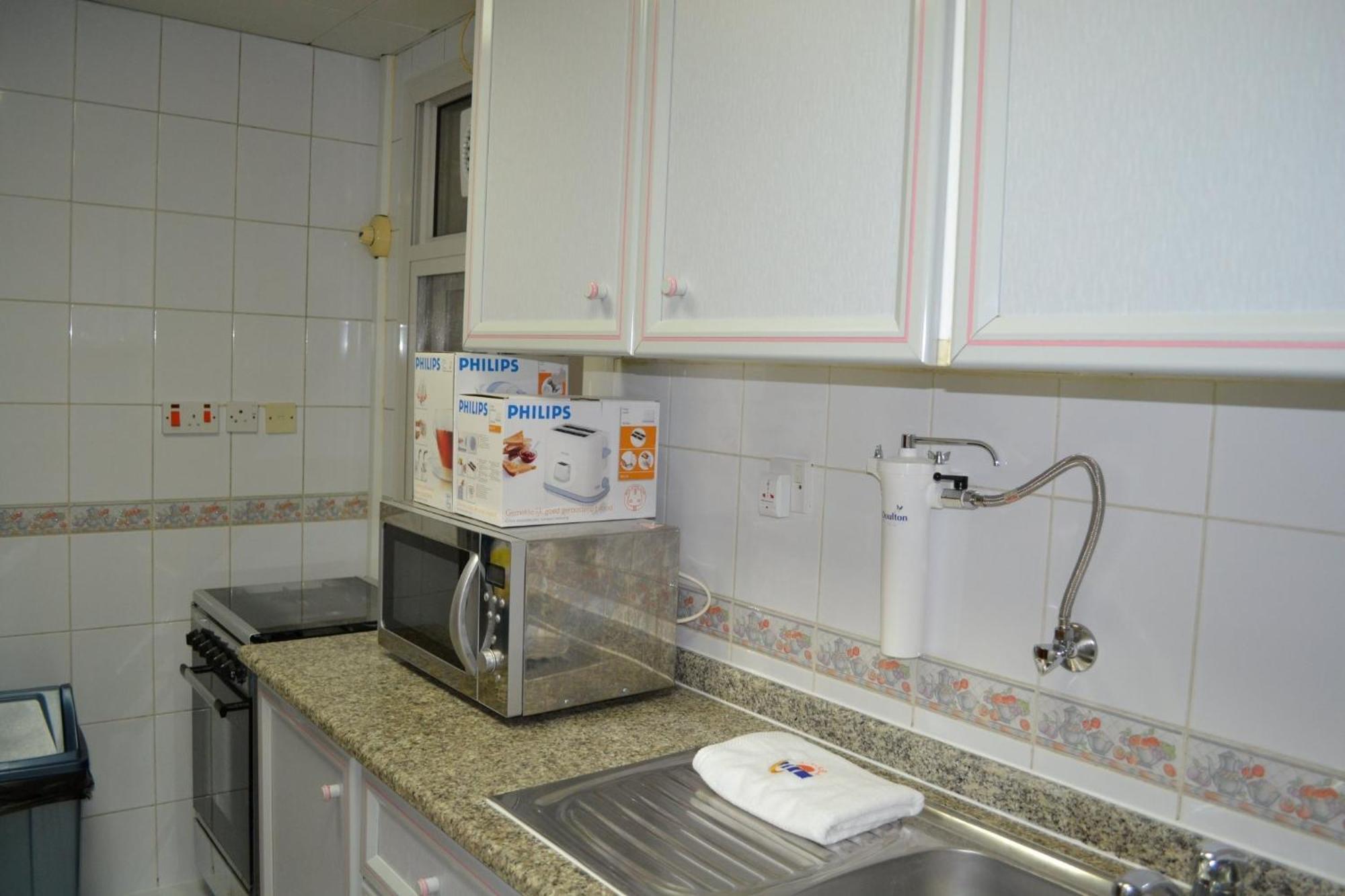 Abu Dhabi Plaza Hotel Apartments Bagian luar foto