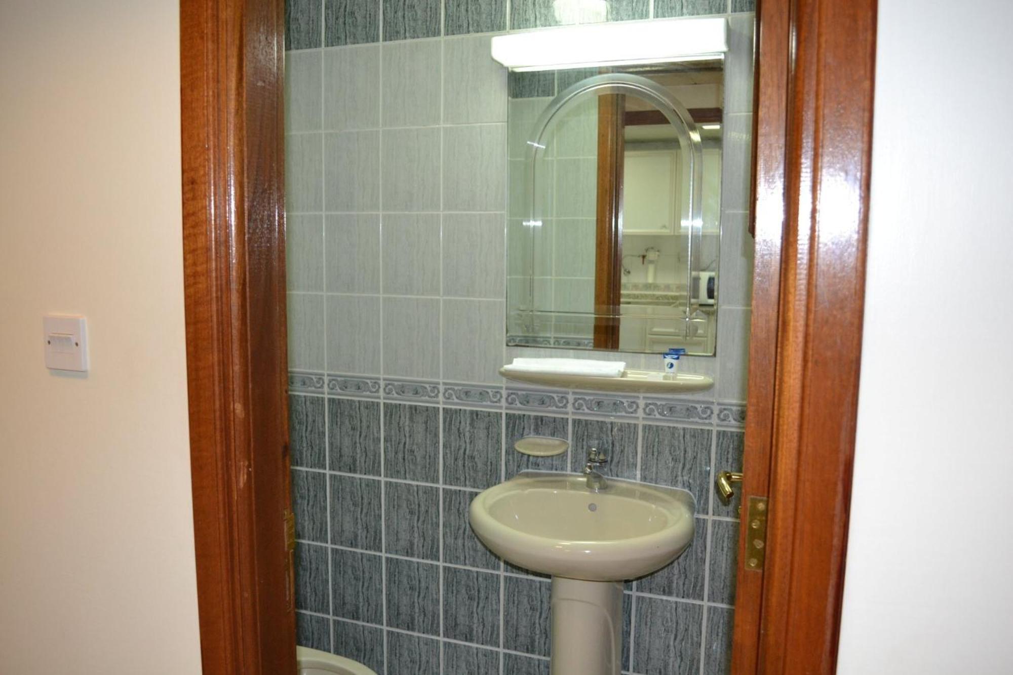 Abu Dhabi Plaza Hotel Apartments Bagian luar foto